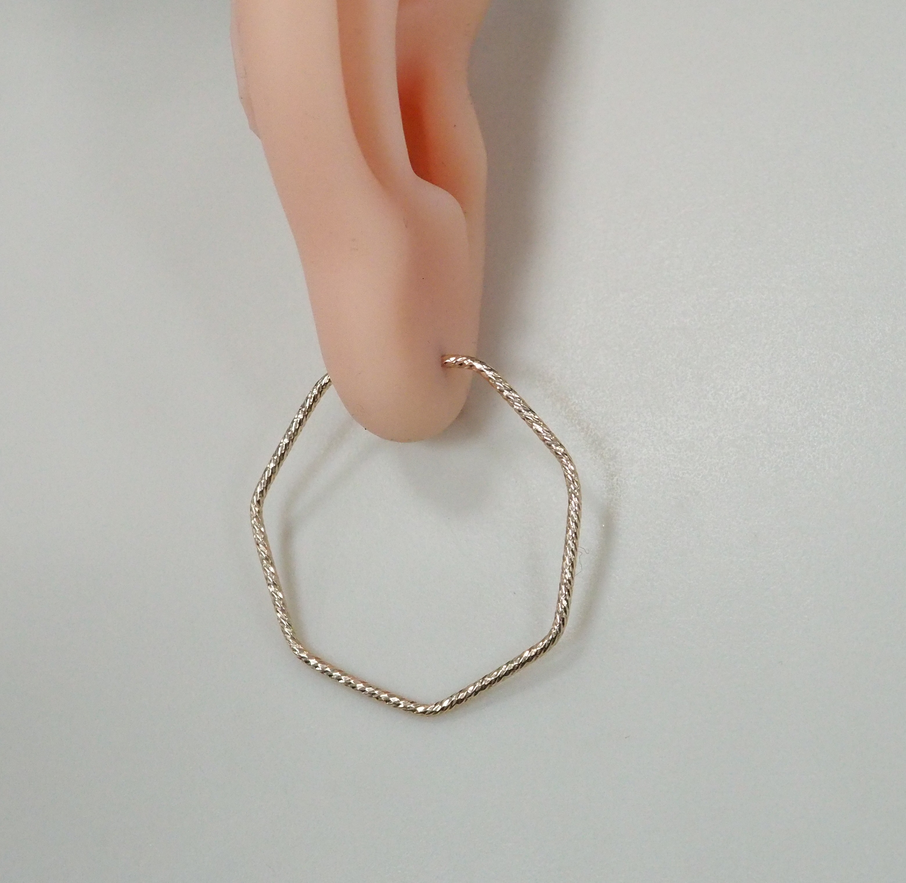 Серьги-конго из золота